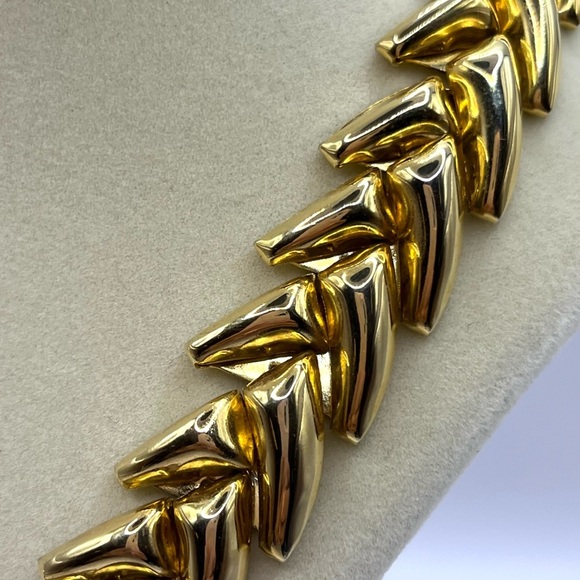 Chic Chevron Gold Tone Necklace Chunky Statement Big Bold Necklace - Picture 5 of 12